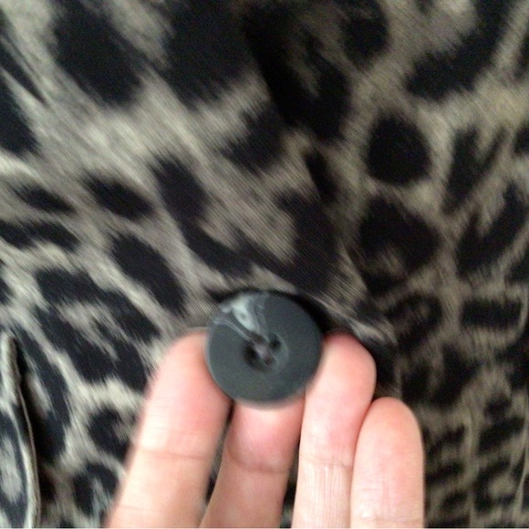 CAbi animal print fitted jacket NWOT - Picture 6 of 13